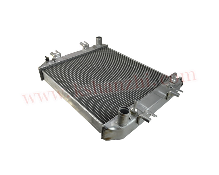 Rhannau Fforch godi N/490 Rheiddiadur Dŵr Hydrolig Alwminiwm Llawn Gyda OEM: N160-334000-001