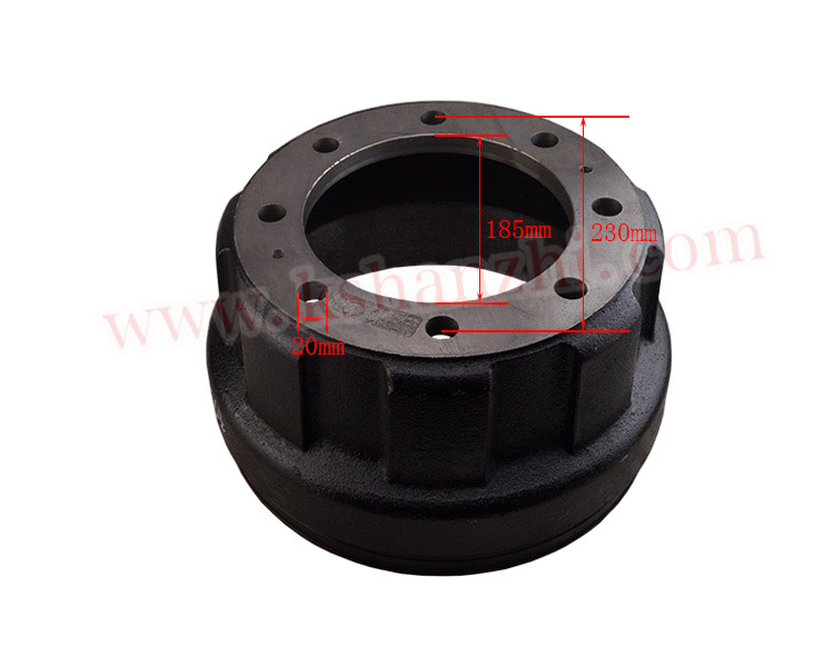 포크리프트는 45R-50R (R450-110004-000)에 사용되는 후방 브레이크 드럼을 분해합니다